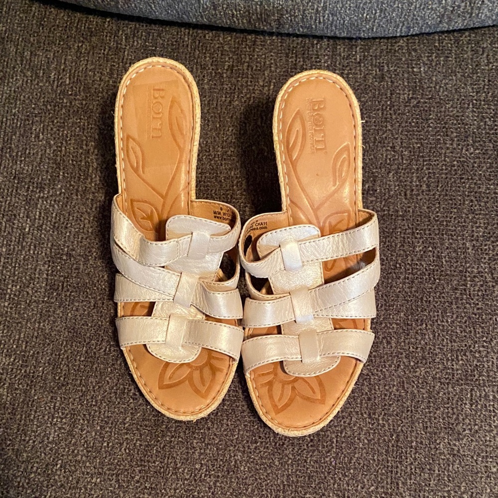 Born Women's Tan and Cream Sandals